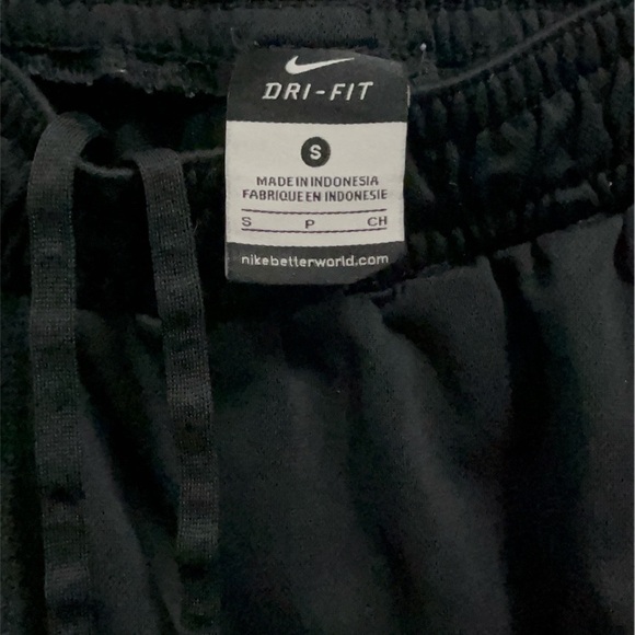 Women’s Nike dri-fit pants - Picture 2 of 4